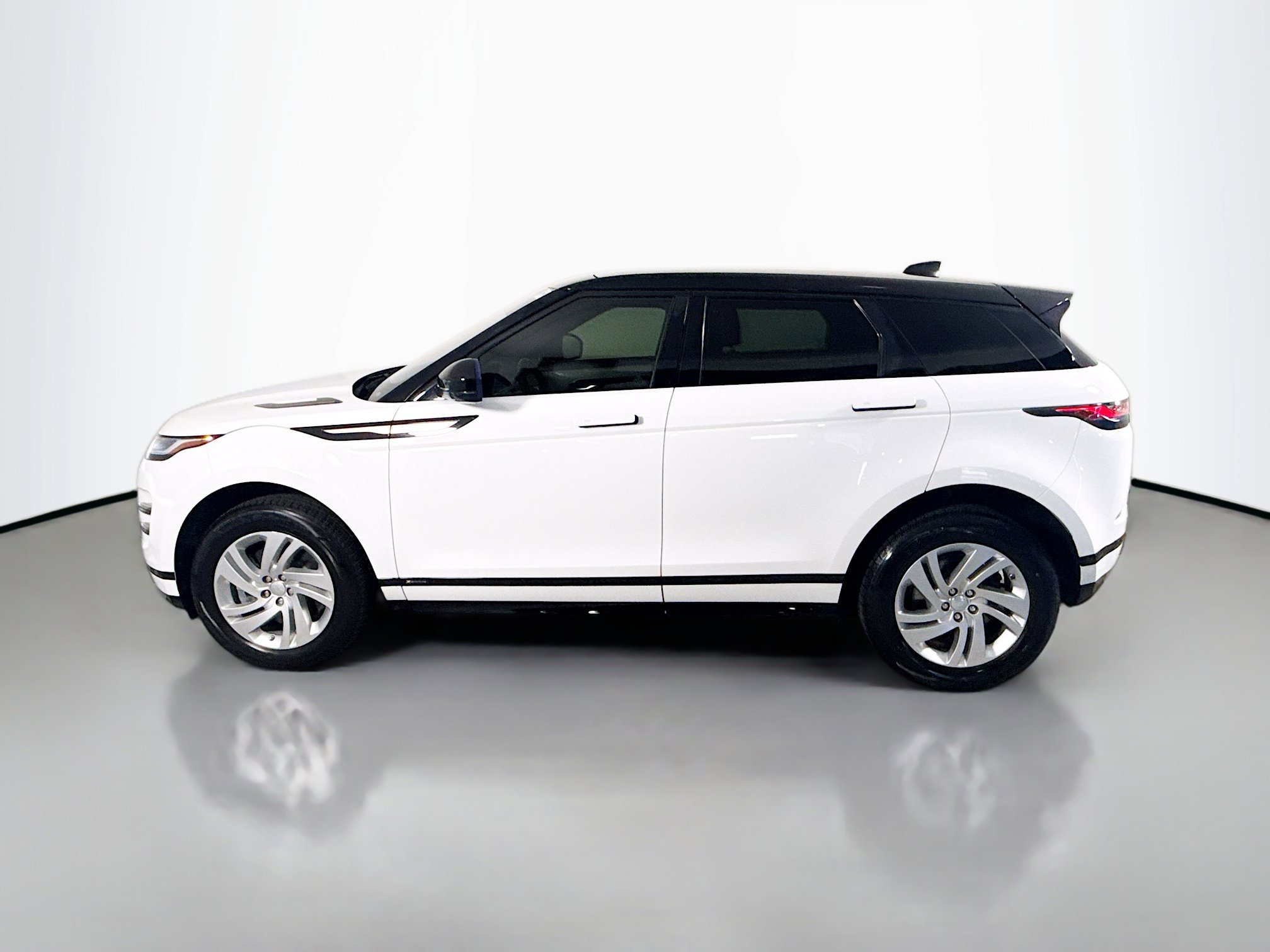 Used 2020 Land Rover Range Rover Evoque R-Dynamic S image 6