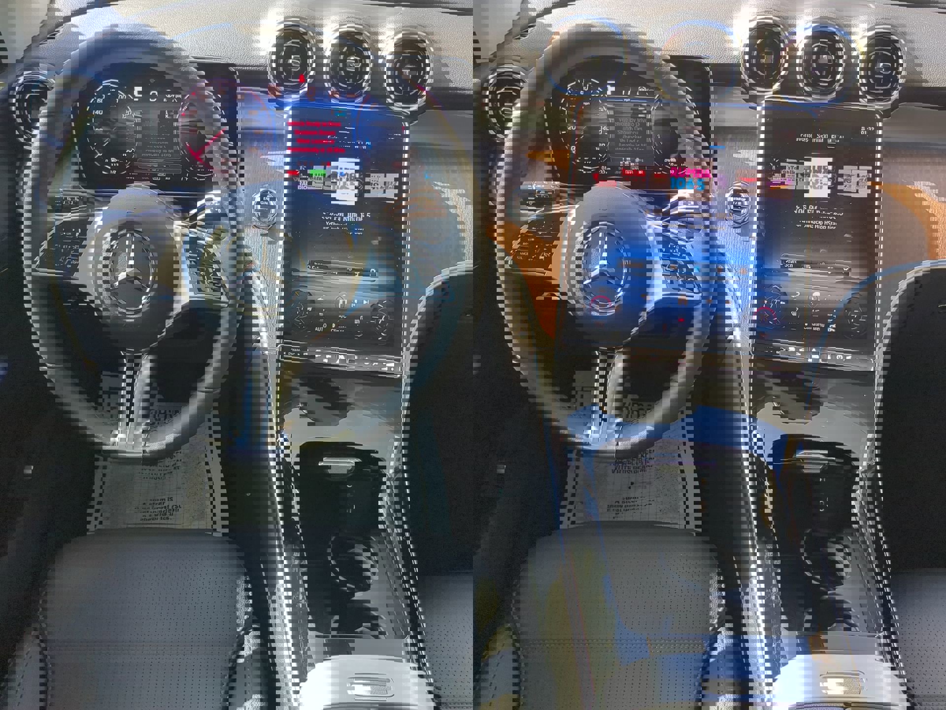 Used 2025 Mercedes-Benz GLC 350e GLC 350e image 38