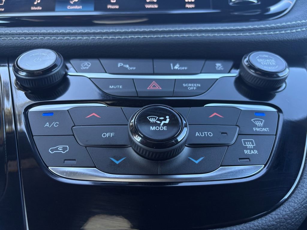 New 2026 Chrysler Pacifica Select image 30