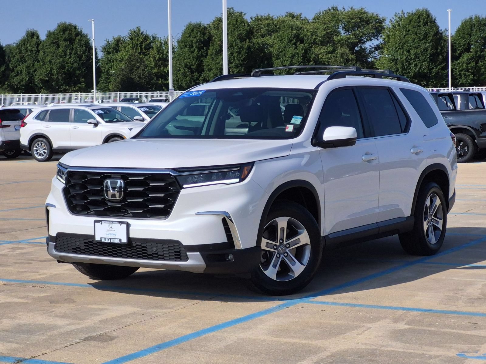 Certified 2025 Honda Pilot EX-L image 2
