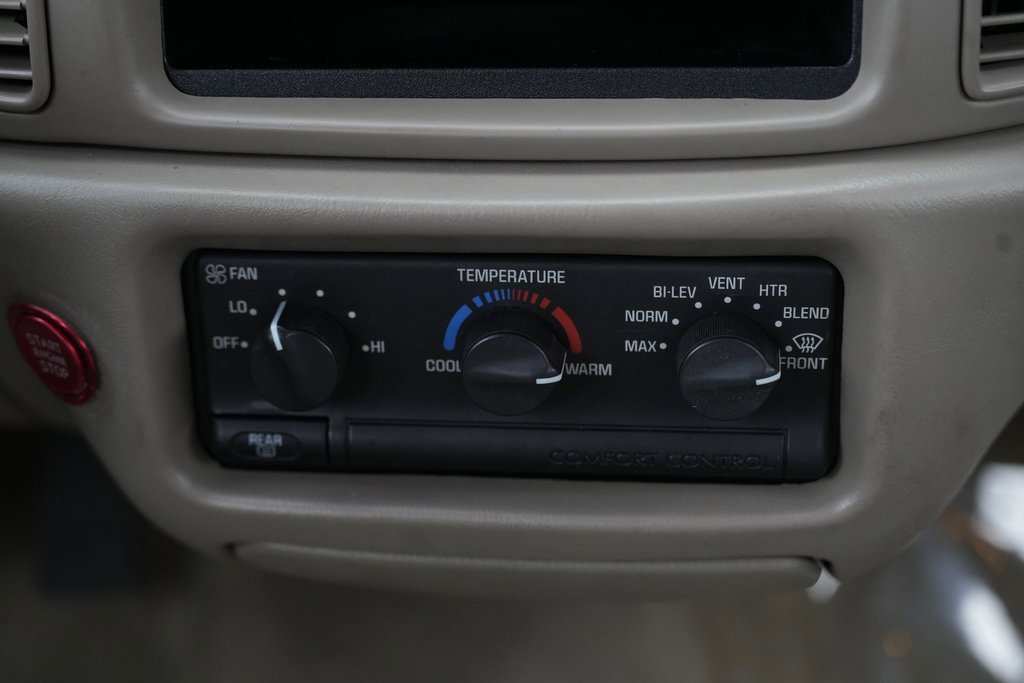 Used 1998 Buick Century Custom image 37