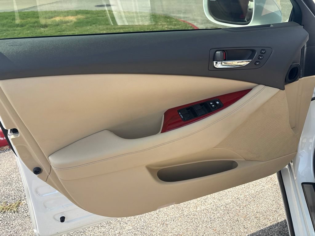Used 2008 Lexus ES 350 w/ Premium Plus Pkg FWD image 12