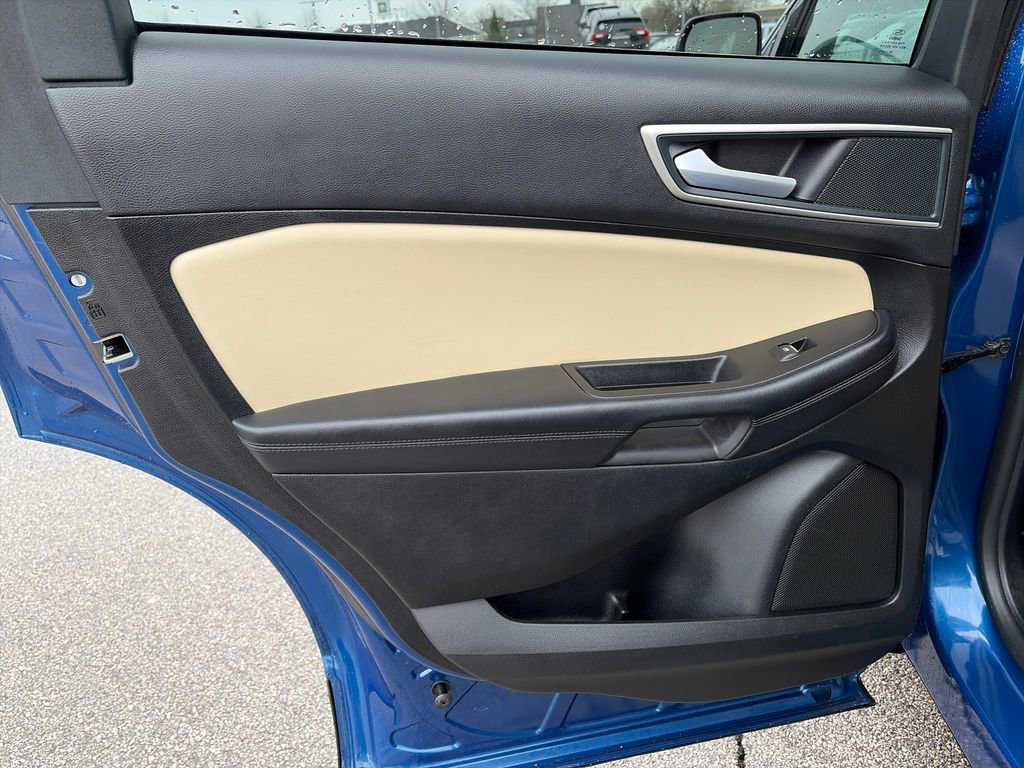 Used 2024 Ford Edge SEL w/ Convenience Package image 29