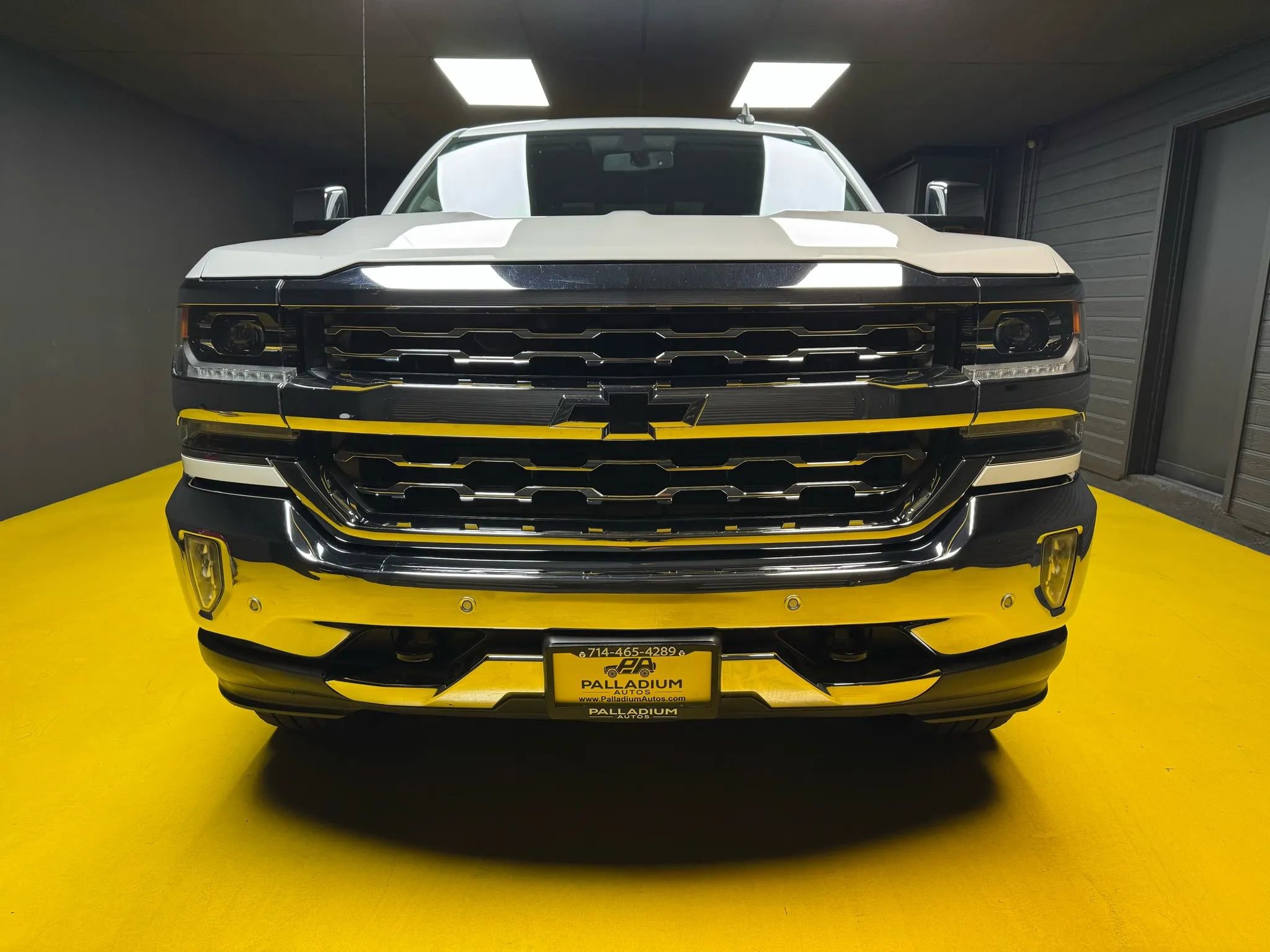 Used 2017 Chevrolet Silverado 1500 LTZ w/ LTZ Plus Package image 2