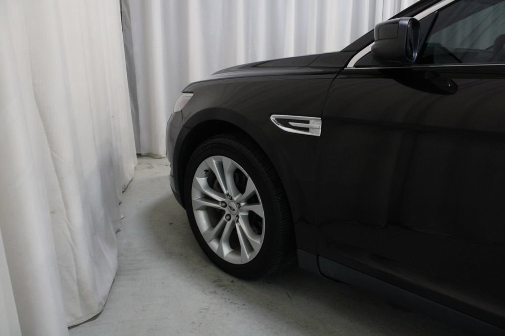 Used 2013 Ford Taurus SEL FWD image 27