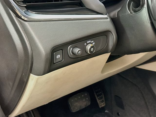 Used 2018 Buick Enclave Essence FWD image 10
