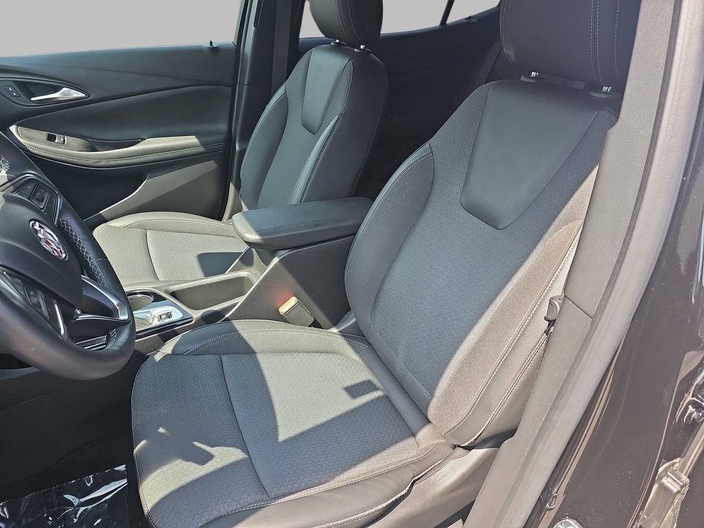 Certified 2023 Buick Encore GX Select w/ Sport Touring Package FWD image 19