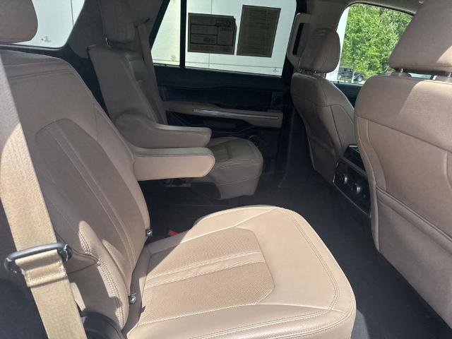 Certified 2024 Ford Expedition Limited image 32