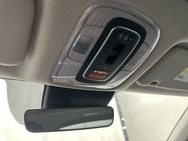 Used 2023 Hyundai Elantra Limited w/ Cargo Package FWD image 21