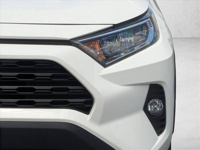 Used 2020 Toyota RAV4 XLE Premium AWD/4WD image 9