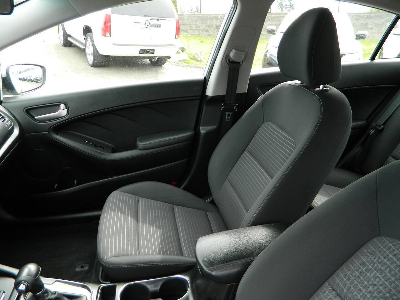 Used 2018 Kia Forte LX w/ LX Popular Package FWD image 13