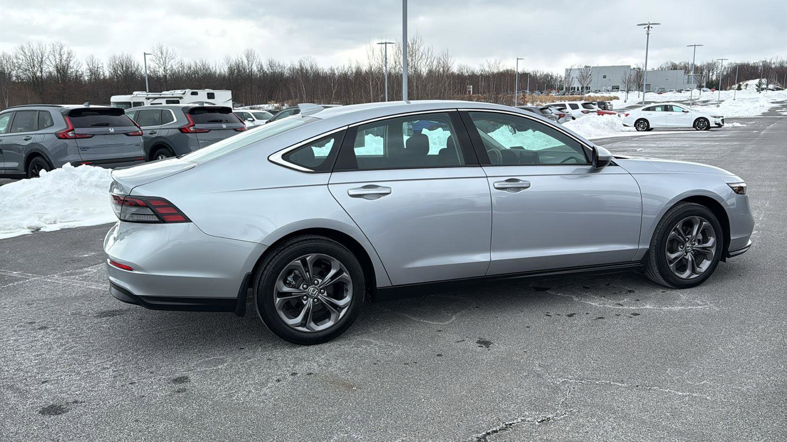 Used 2023 Honda Accord EX image 5