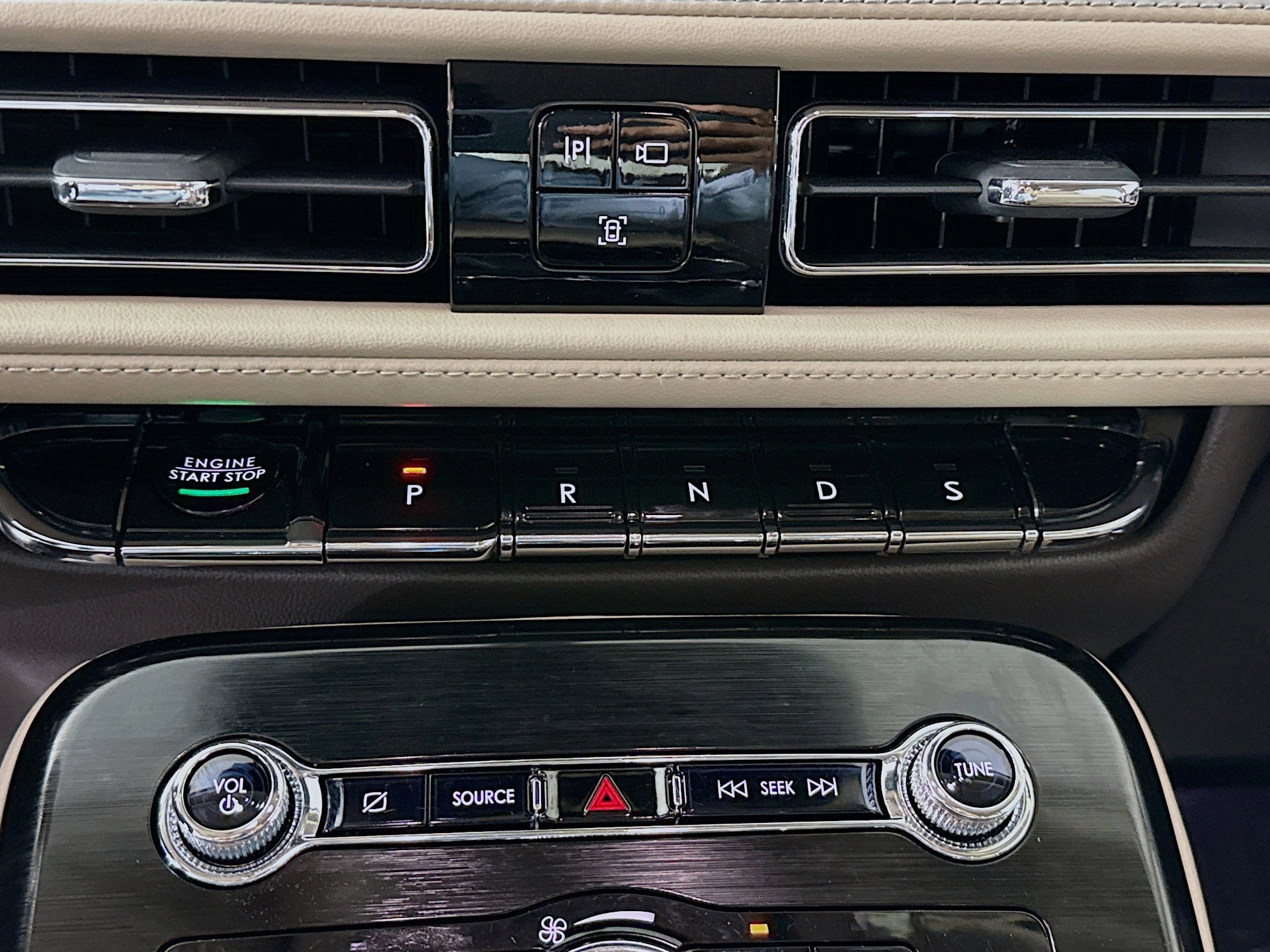 Used 2021 Lincoln Nautilus Reserve w/ Equipment Group 201A image 20