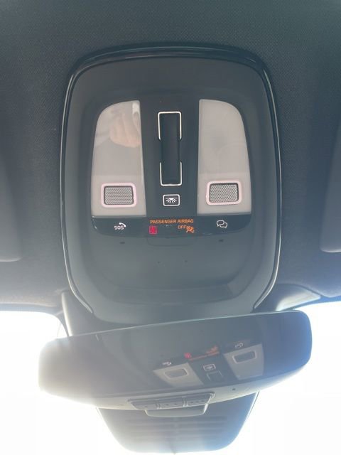 Certified 2023 Volvo XC40 Recharge Ultimate w/ Protection Package Premier image 25