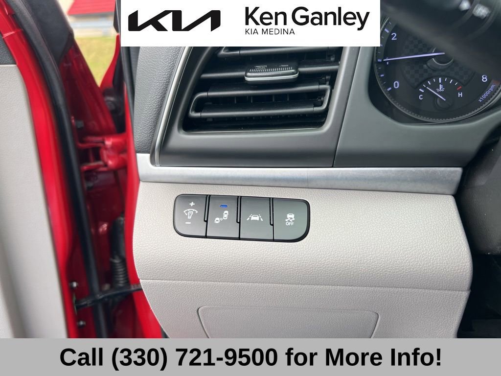 Used 2020 Hyundai Elantra SEL image 29