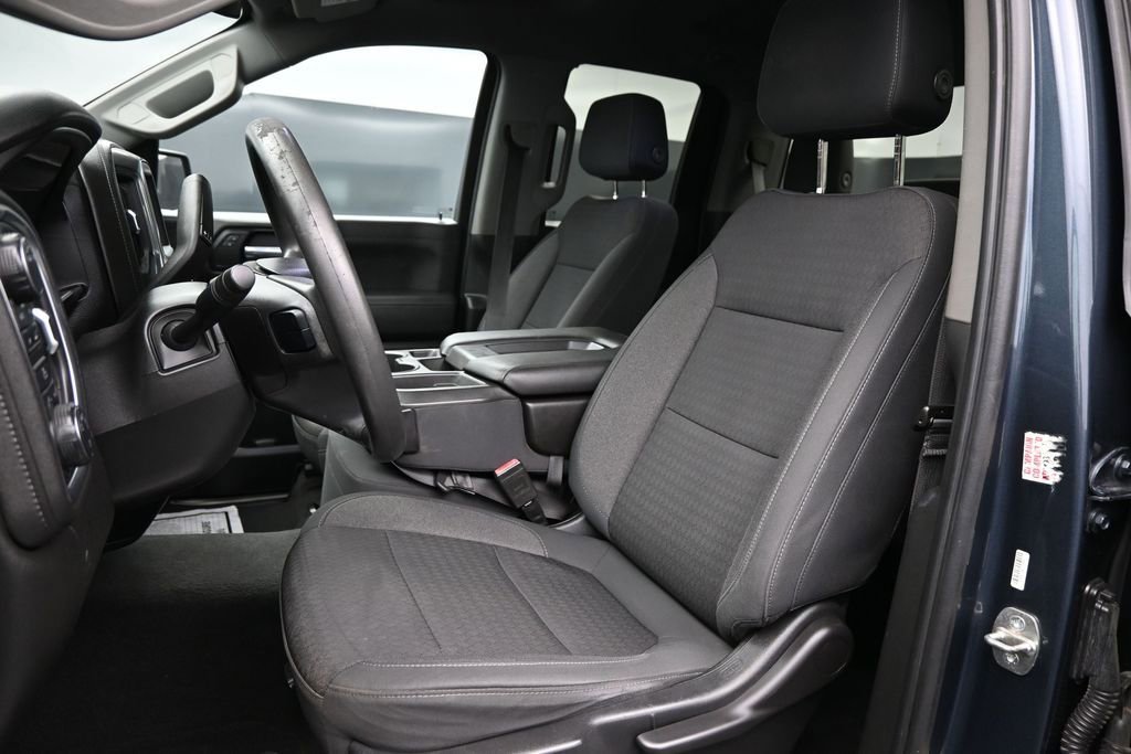 Used 2020 Chevrolet Silverado 1500 LT w/ Trailering Package AWD/4WD image 9