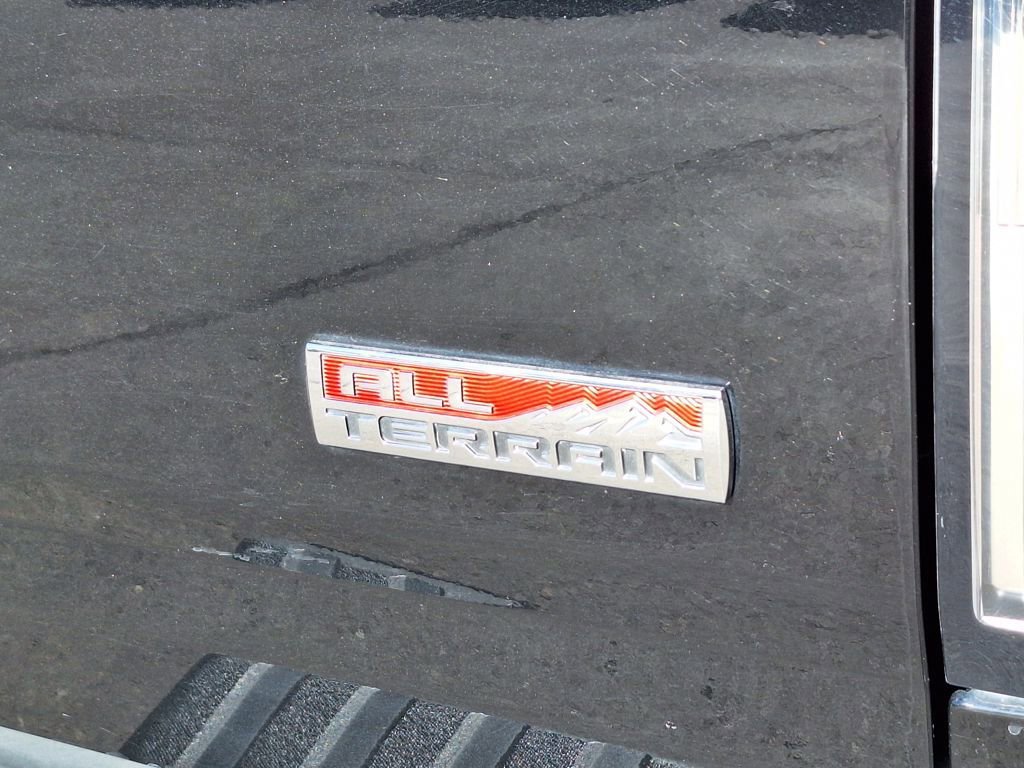 Used 2018 GMC Canyon All Terrain w/ Trailering Package image 27