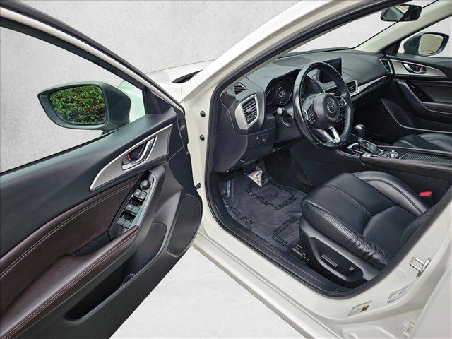 Used 2018 MAZDA MAZDA3 Touring FWD image 21