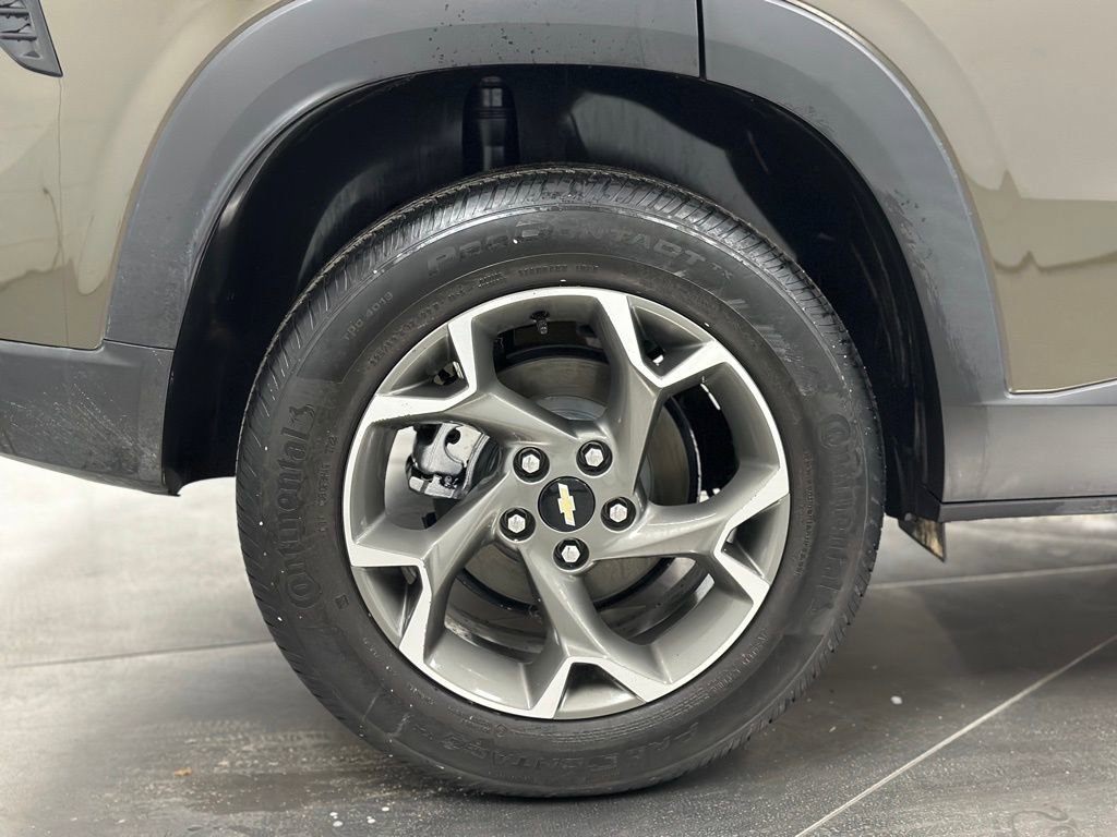 Used 2024 Chevrolet Trax LT w/ Driver Confidence Package image 24