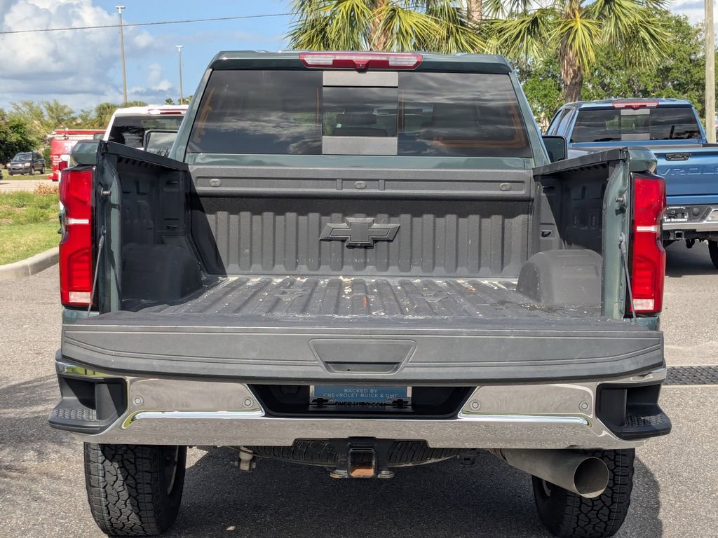 Certified 2025 Chevrolet Silverado 2500 LTZ w/ LTZ Convenience Package image 12