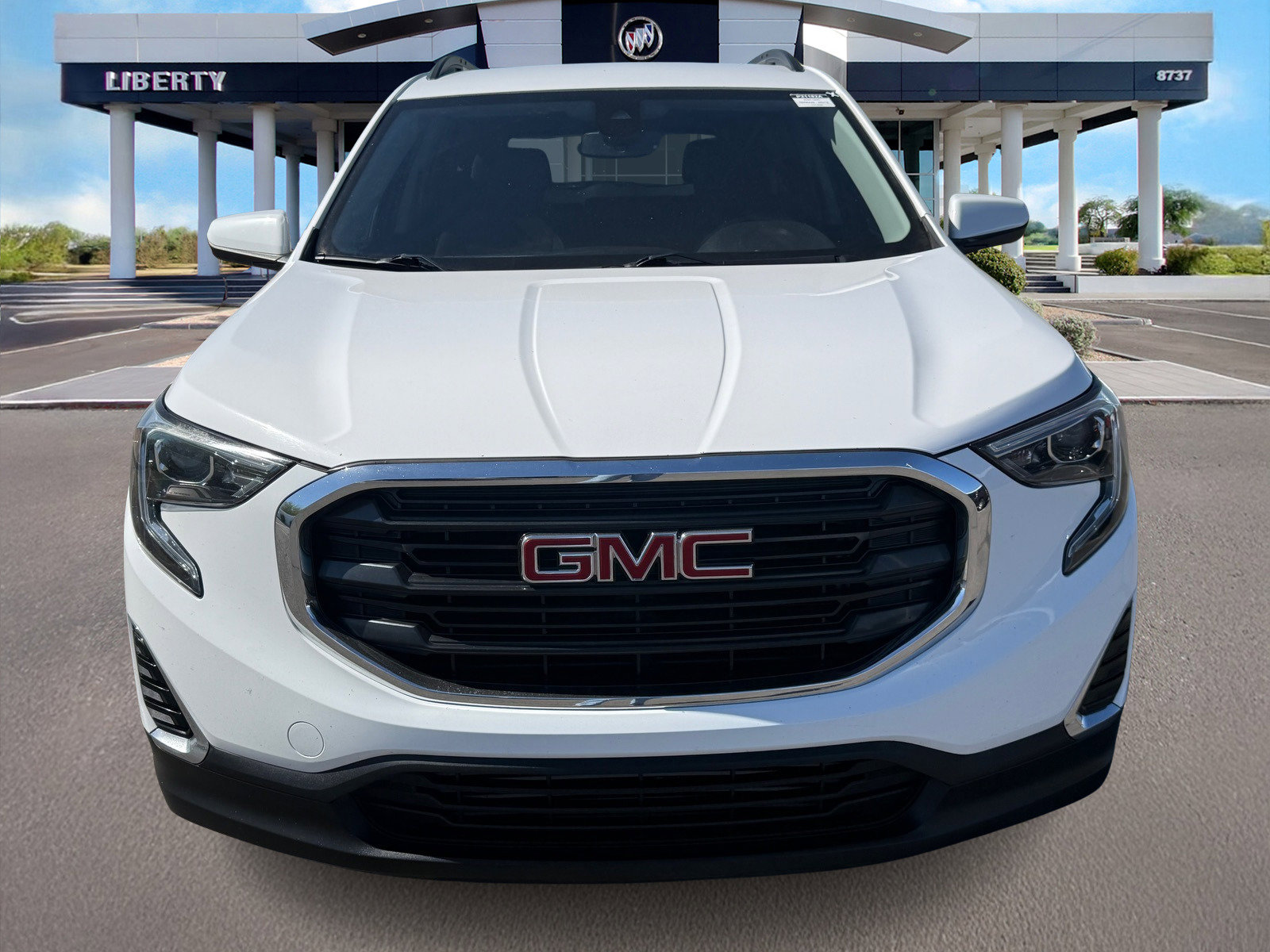 Used 2020 GMC Terrain SLE w/ Driver Convenience Package image 4