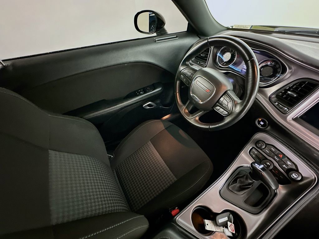 Used 2023 Dodge Challenger GT AWD/4WD image 9