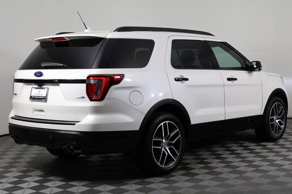 Used 2018 Ford Explorer Sport image 4