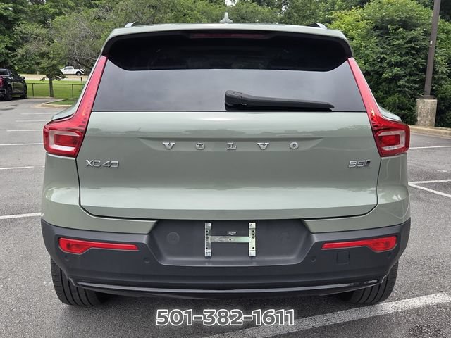 Used 2024 Volvo XC40 B5 Plus AWD/4WD image 4