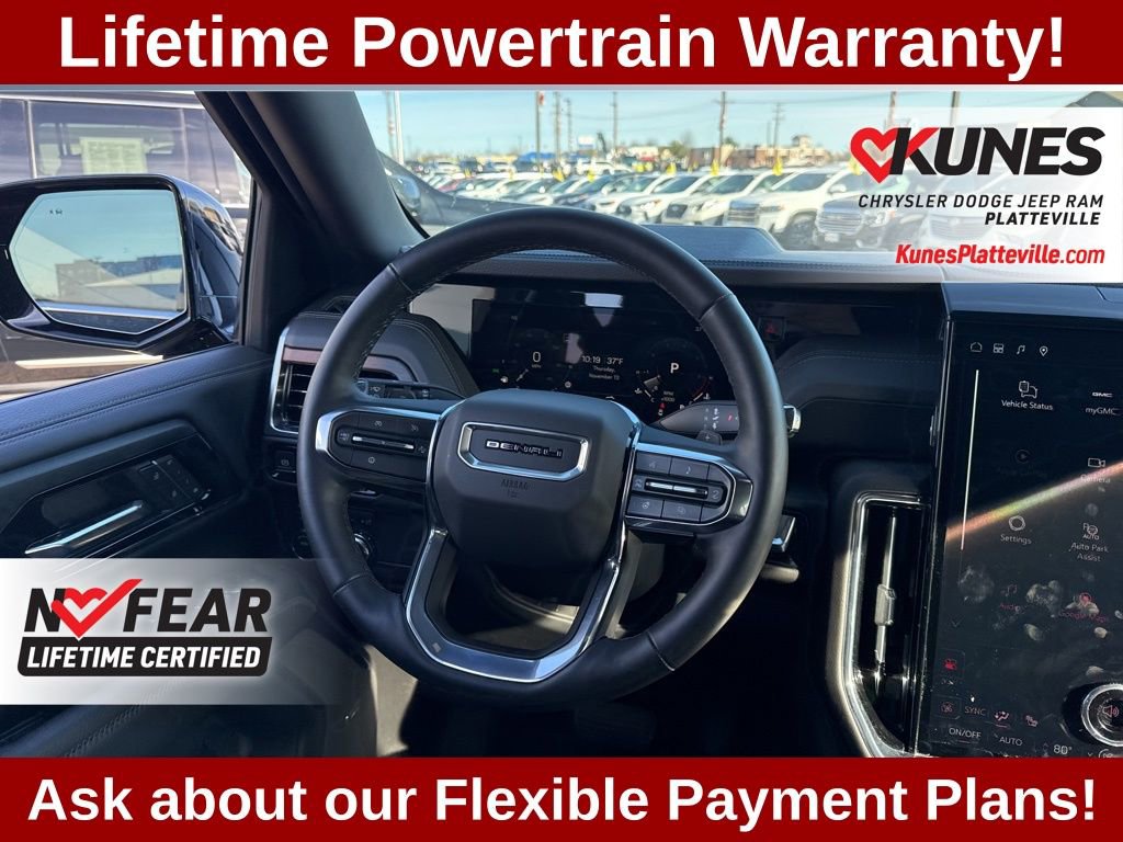 Used 2025 GMC Yukon XL Denali AWD/4WD image 39