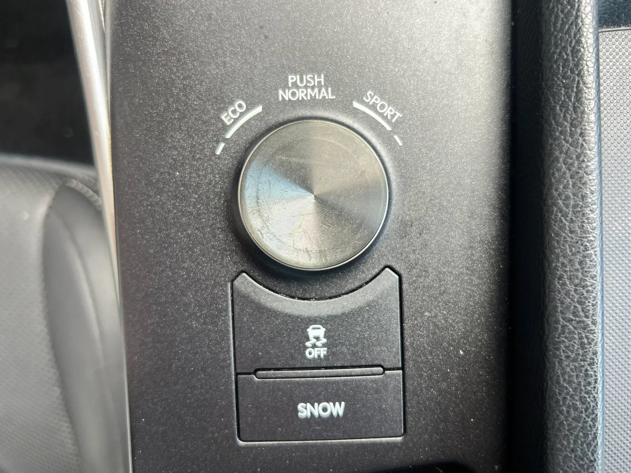Used 2016 Lexus IS 200t RWD image 17