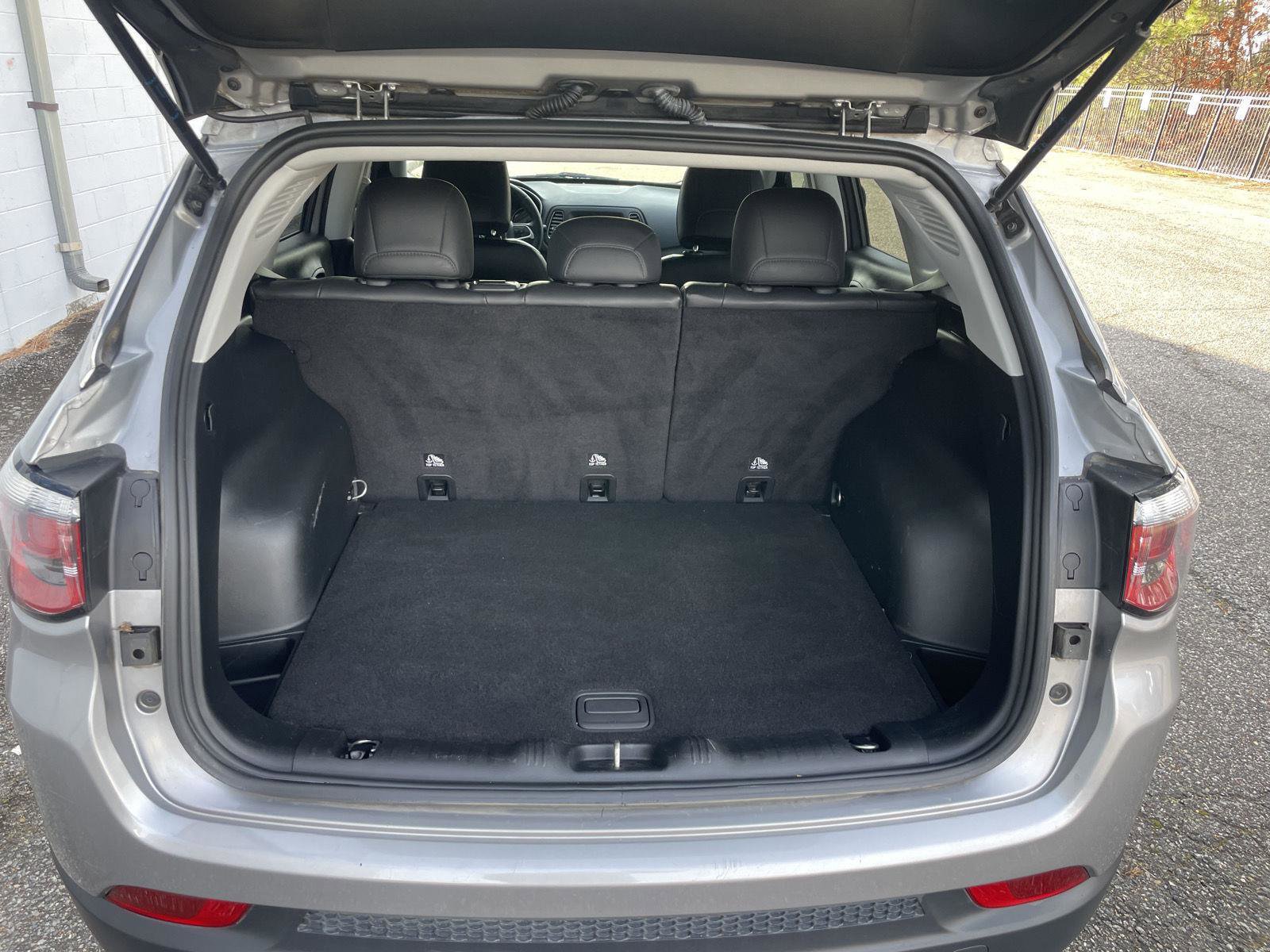 Used 2019 Jeep Compass Latitude image 15