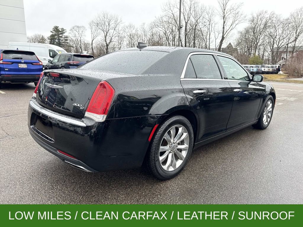 Used 2016 Chrysler 300 C image 8