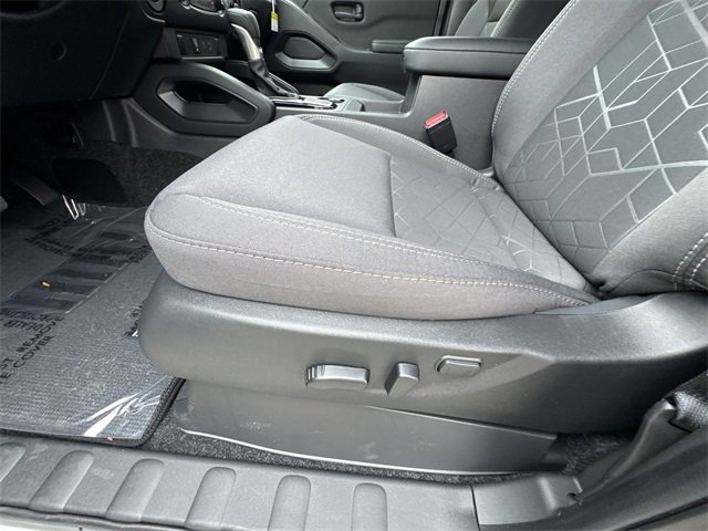 New 2026 Nissan Frontier SV image 12