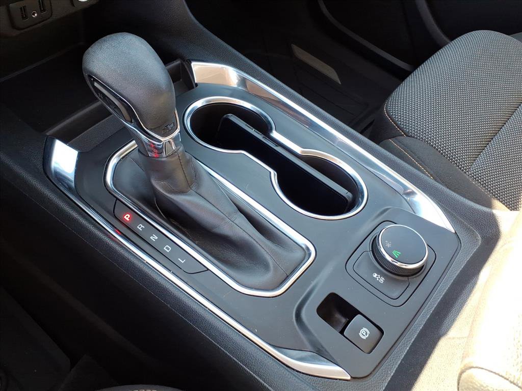 Used 2021 Chevrolet Traverse LS image 27