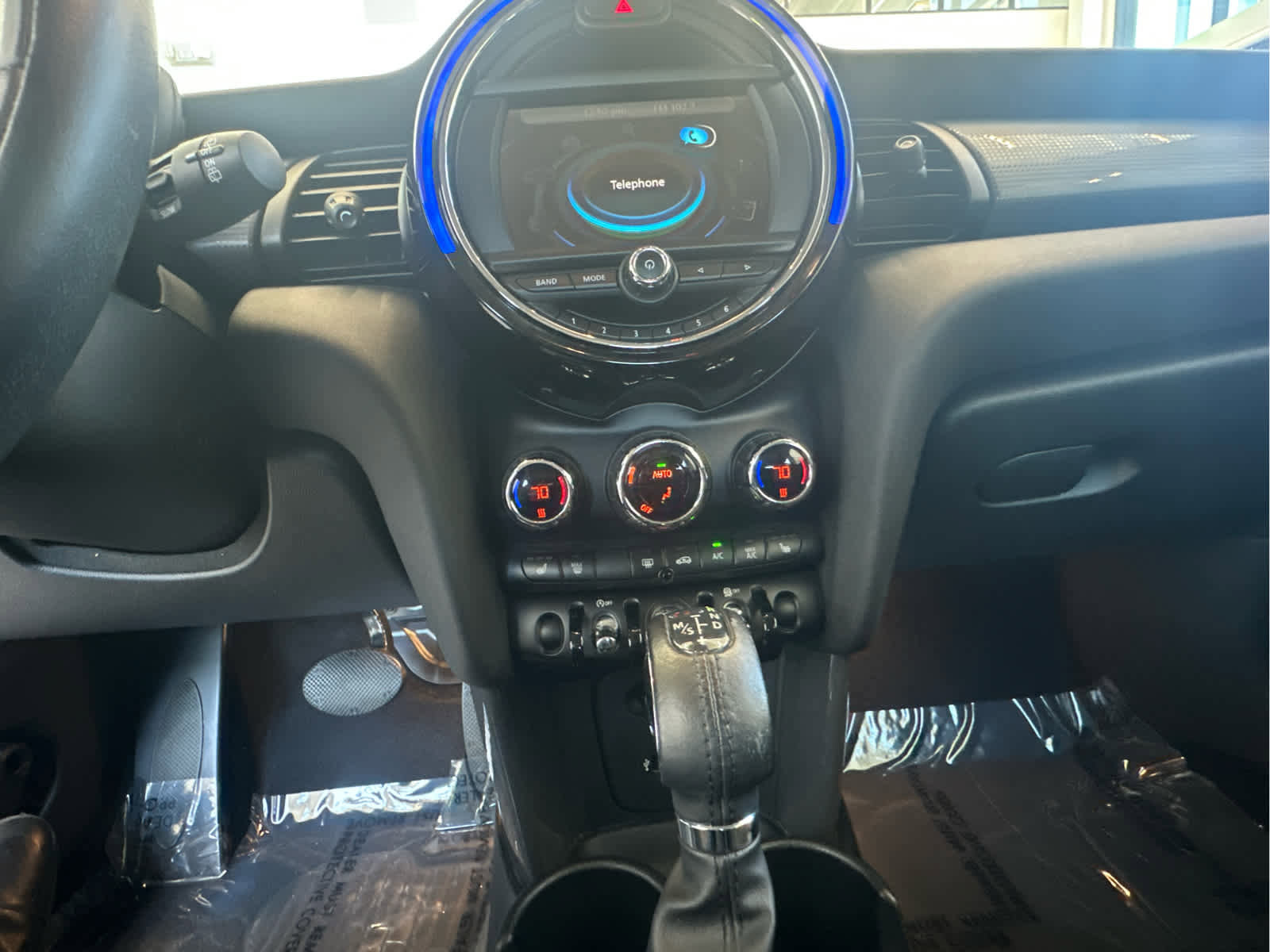 Used 2018 MINI Cooper 2-Door Hardtop FWD image 8
