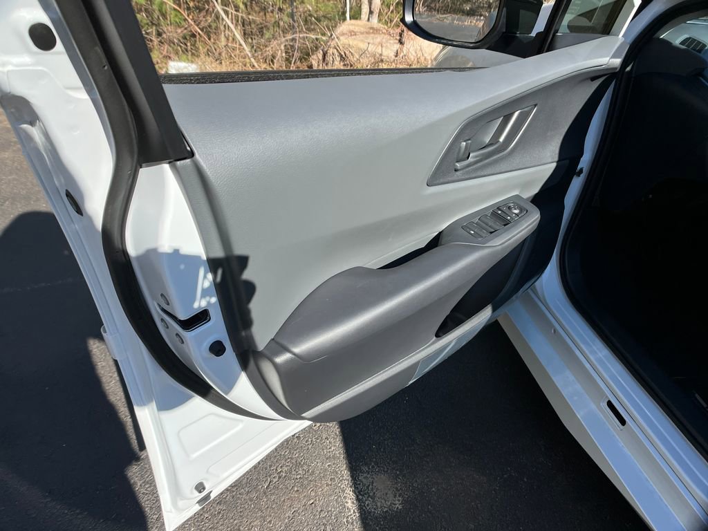 New 2026 Toyota Prius LE FWD image 12