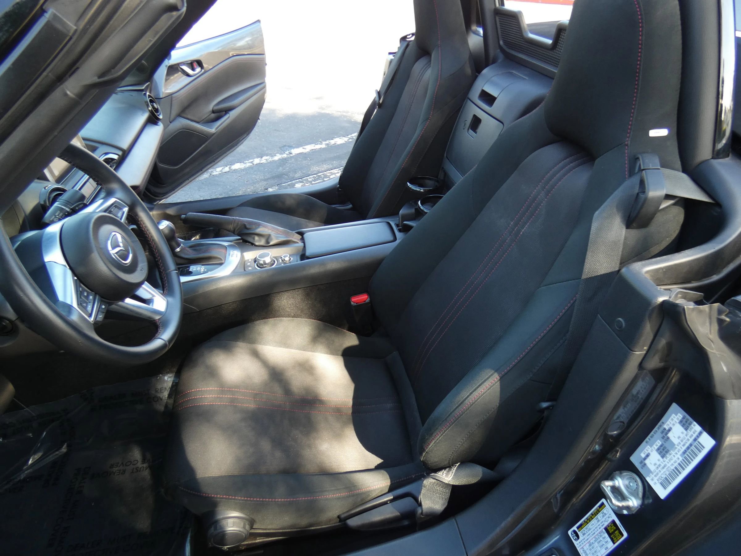 Used 2016 MAZDA MX-5 Miata Club image 35
