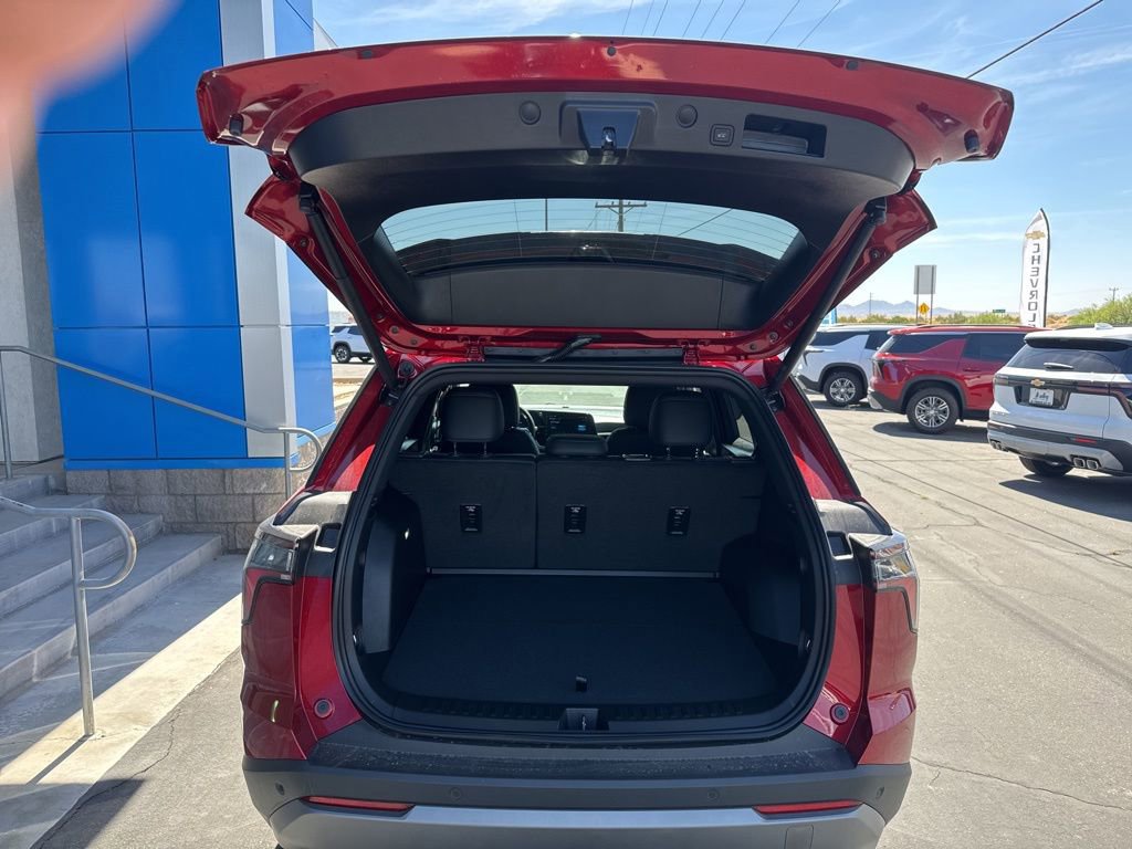 New 2026 Chevrolet Equinox LT w/ Convenience Package II FWD image 7