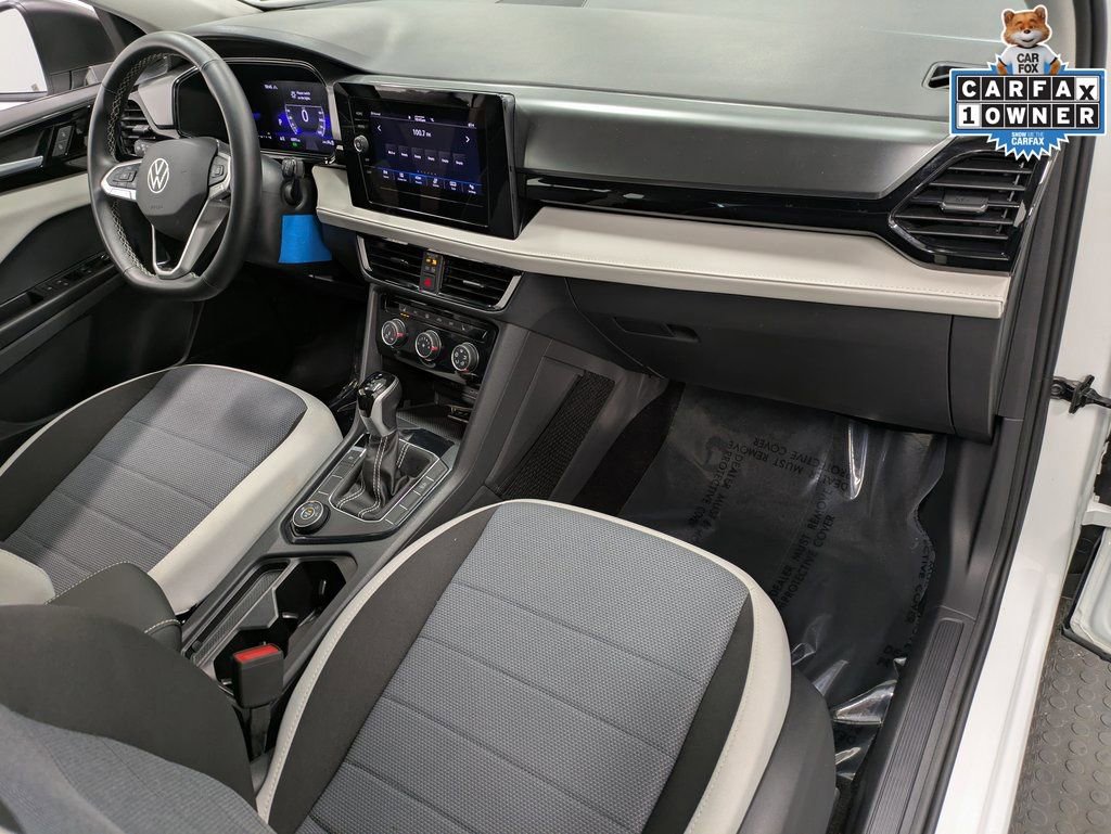 Used 2025 Volkswagen Taos S image 31
