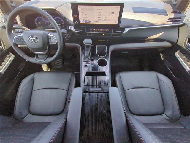 Used 2026 Toyota Sienna XSE AWD/4WD image 16
