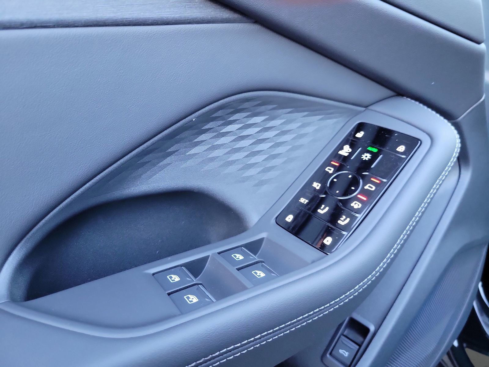 New 2025 Audi A5 2.0T Premium Plus image 17