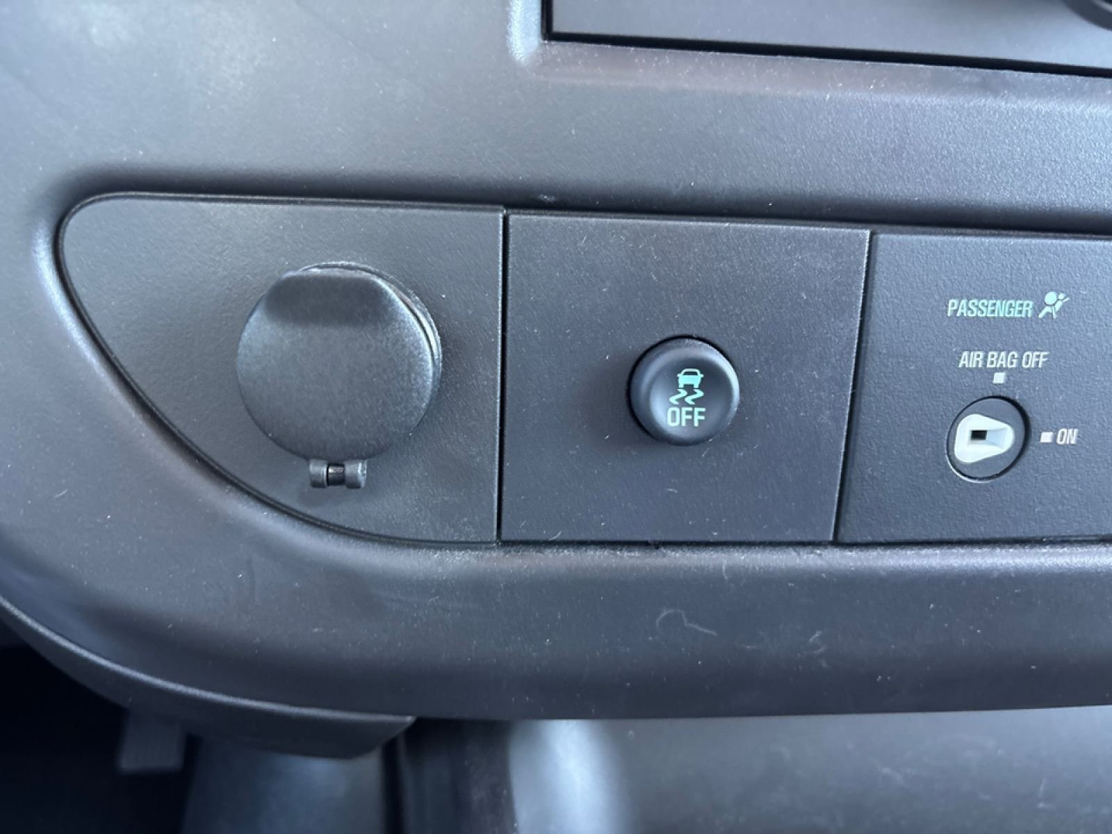 New 2025 GMC Savana 3500 w/ Power Convenience Package RWD image 8