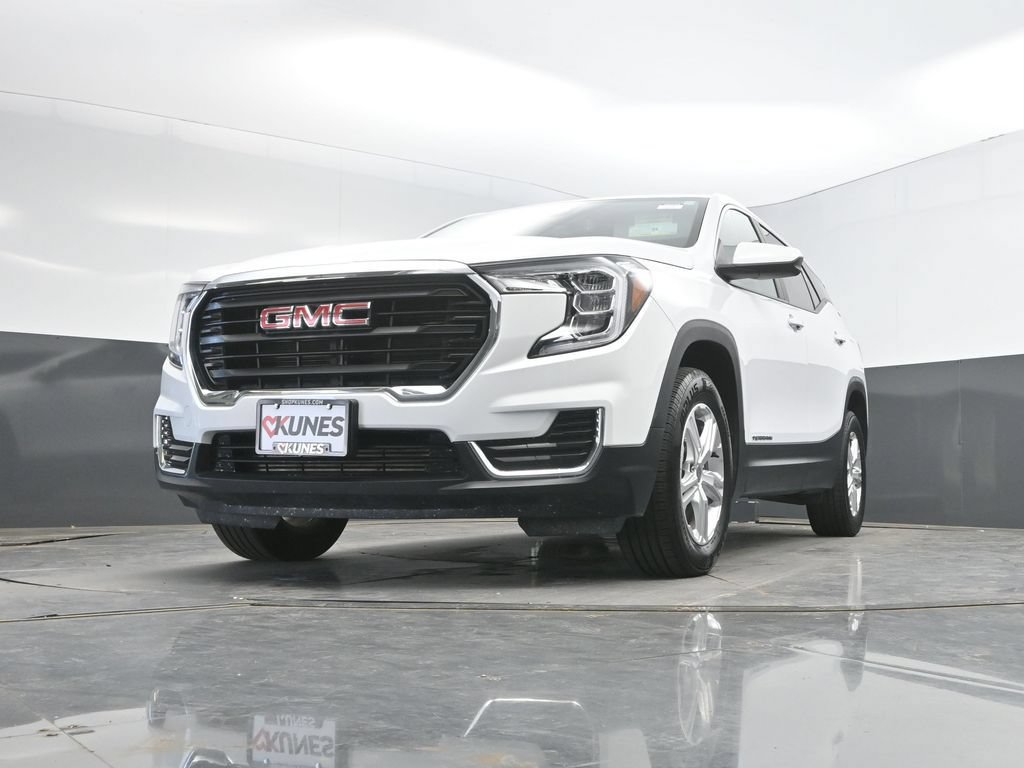 Used 2024 GMC Terrain SLE AWD/4WD image 34