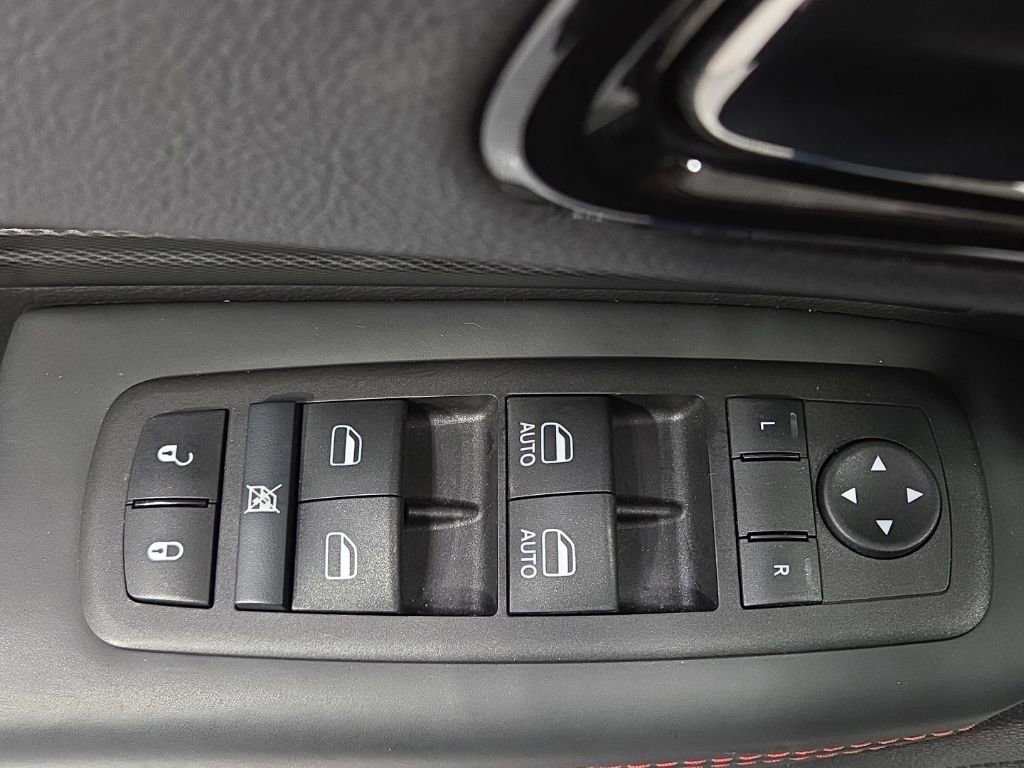 Used 2024 Dodge Durango GT AWD/4WD image 33