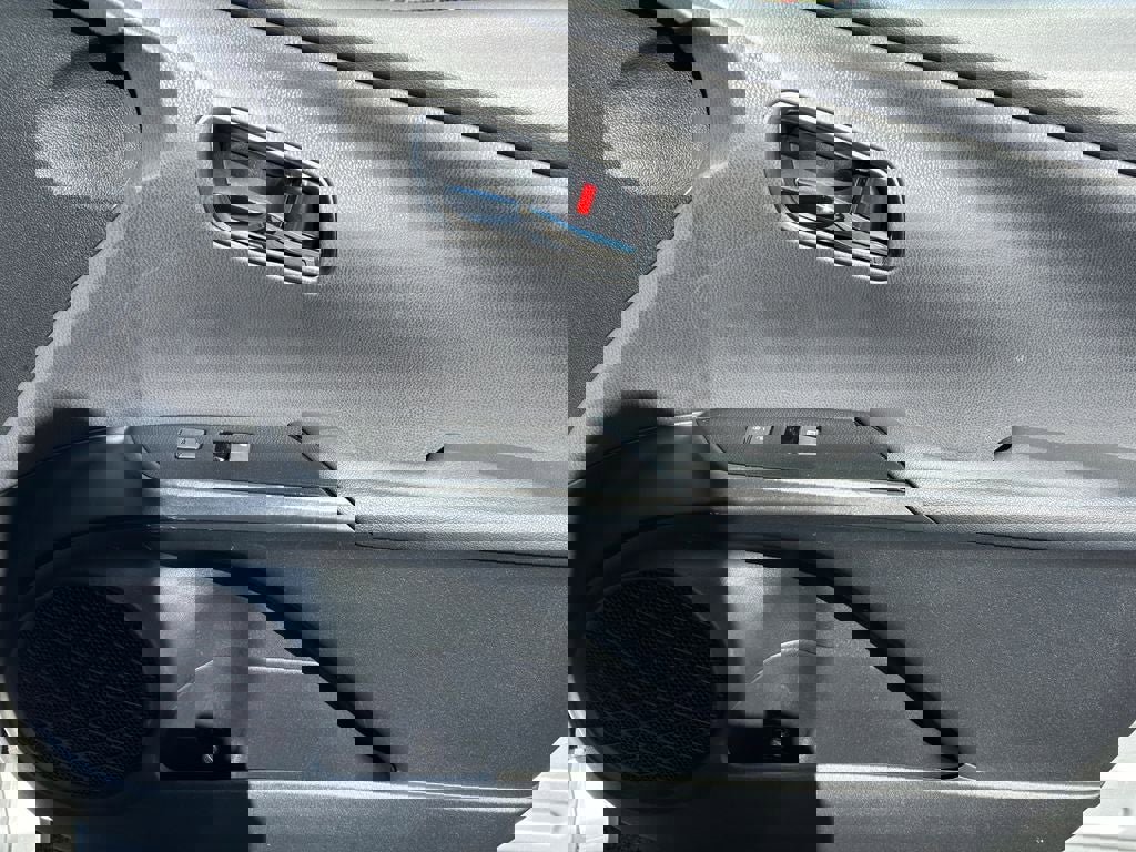 Used 2017 Toyota Prius Prime Advanced image 25