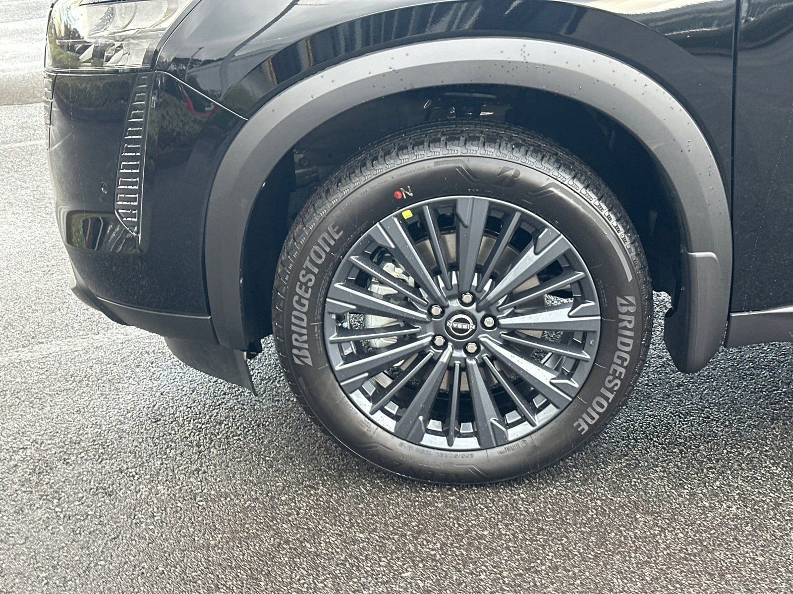 New 2026 Nissan Pathfinder SL image 11