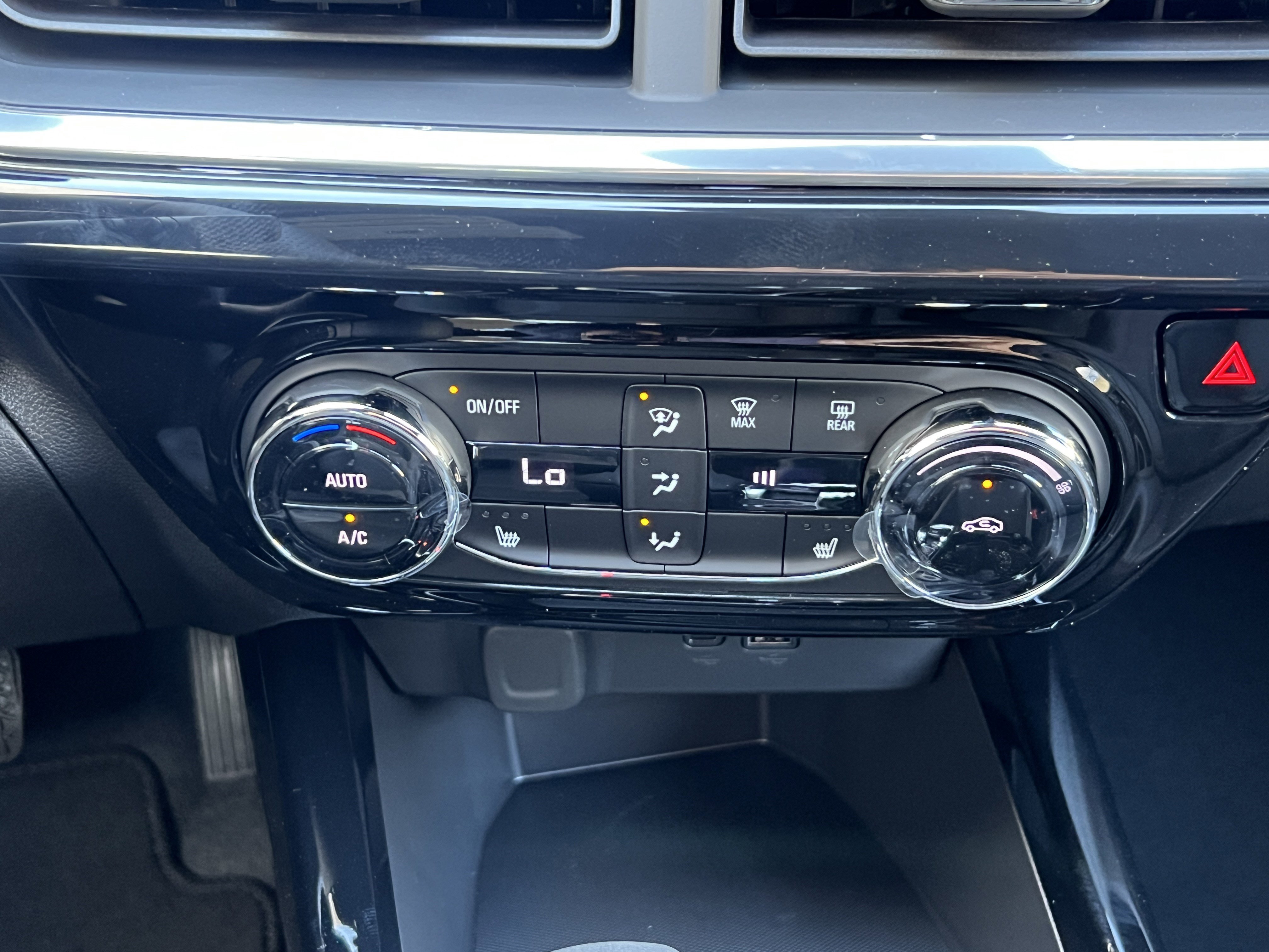 New 2026 Chevrolet Trax RS w/ Driver Confidence Package FWD image 30
