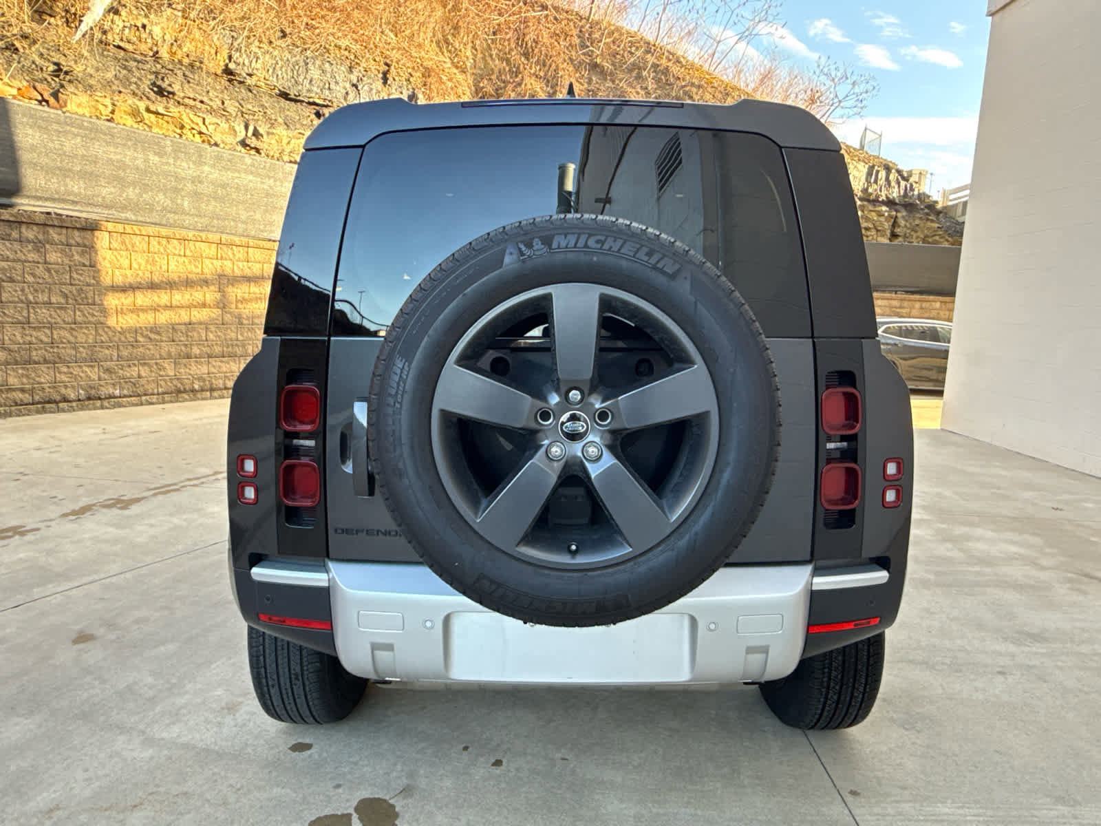 Certified 2024 Land Rover Defender 90 S image 4