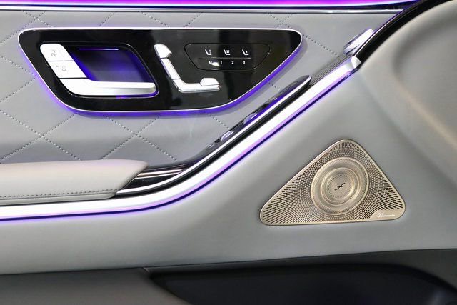 Used 2023 Mercedes-Benz S 580 4MATIC Sedan image 3