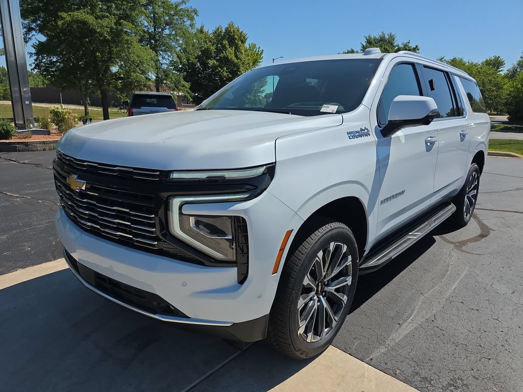New 2026 Chevrolet Suburban High Country w/ Sun And Tow Package AWD/4WD image 3